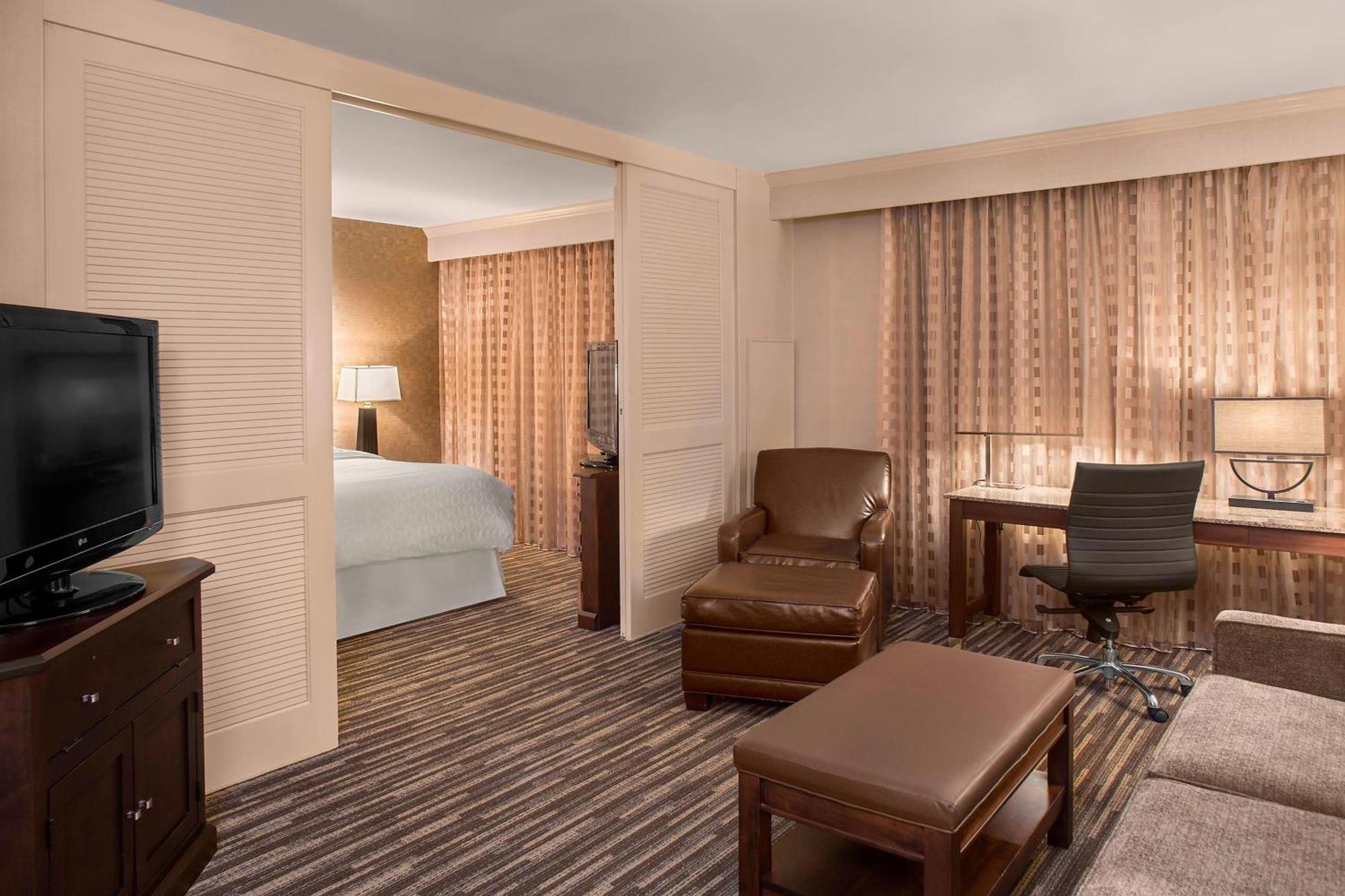 Sheraton Suites Akron Cuyahoga Falls Exterior foto