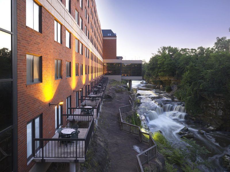 Sheraton Suites Akron Cuyahoga Falls Exterior foto